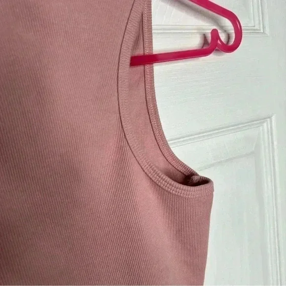 SWS Essentials Tank Top Cropped Ribbed Racerback Pink Size Medium - Picture 11 of 16